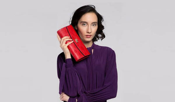 Czerwona torebka – z czym nosić, aby wyglądać elegancko i szykownie?