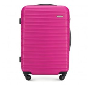różowa walizka z kolekcji Groove Line